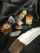 Load image into Gallery viewer, 15 Pcs Healing Crystal Set, Smudge Kit,Terminated Pencil Set,Meditation Kit