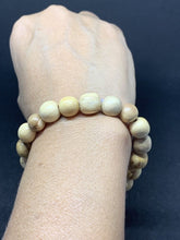 Load image into Gallery viewer, palo santo wood Bracelet hand-crafted made holy wood meditation relaxation