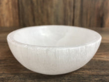 Load image into Gallery viewer, 4” Selenite Bowl Stone Kitchen Dish Spice Herb Ritual Reiki Chakra Meditation.
